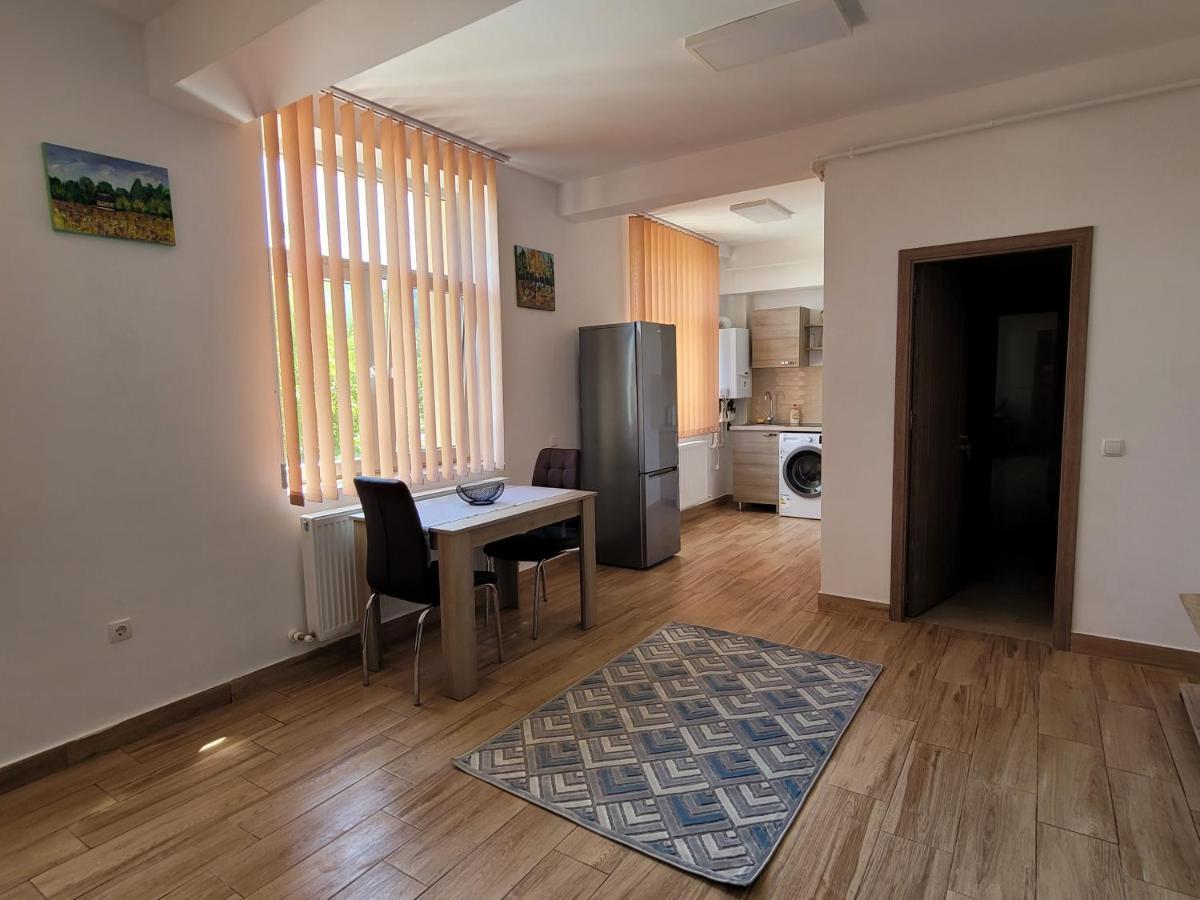 Apartamente Livada Râmnicu Vâlcea Exteriér fotografie